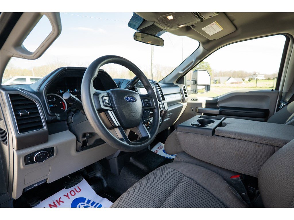 Used 2022 Ford F450 XLT w/ Camper Package image 12