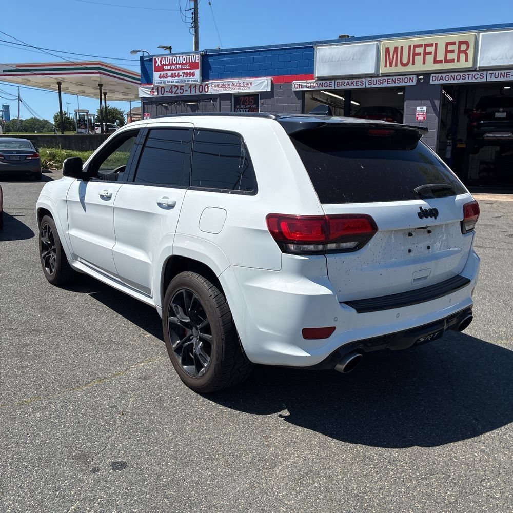 Used 2016 Jeep Grand Cherokee SRT w/ Trailer Tow Group IV AWD/4WD image 4
