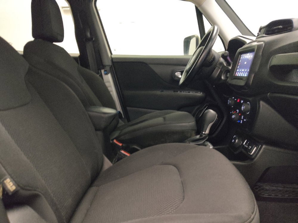 Used 2020 Jeep Renegade Altitude AWD/4WD image 21