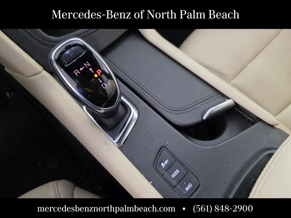 Used 2018 Cadillac XT5 Luxury w/ Driver Awareness Package image 18