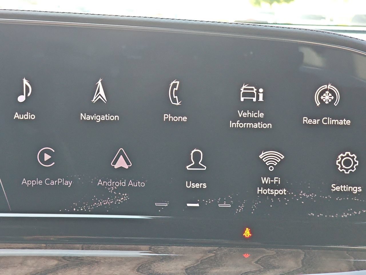 Used 2021 Cadillac Escalade Premium Luxury Platinum AWD/4WD image 21