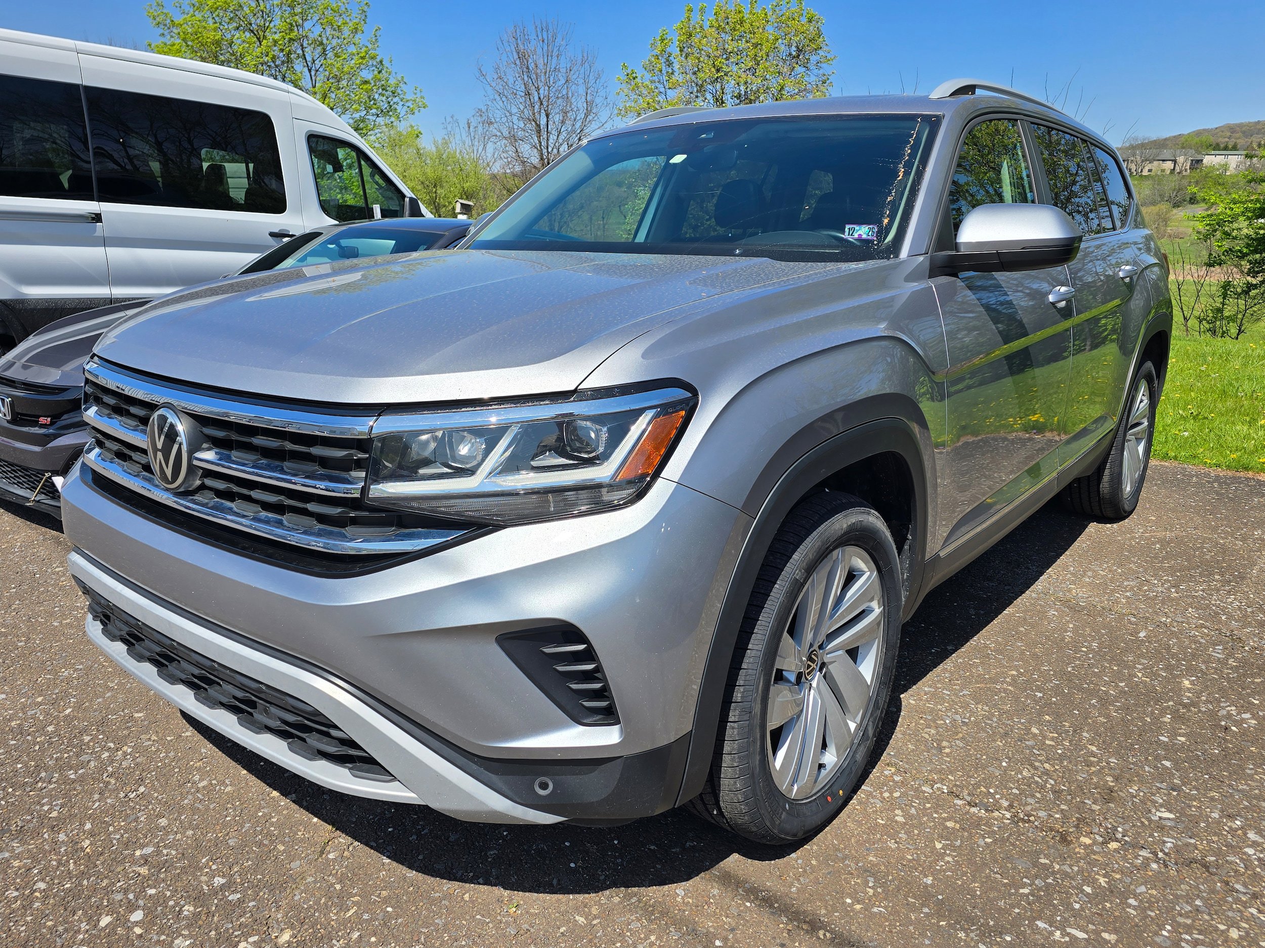 Used 2021 Volkswagen Atlas SEL AWD/4WD image 2