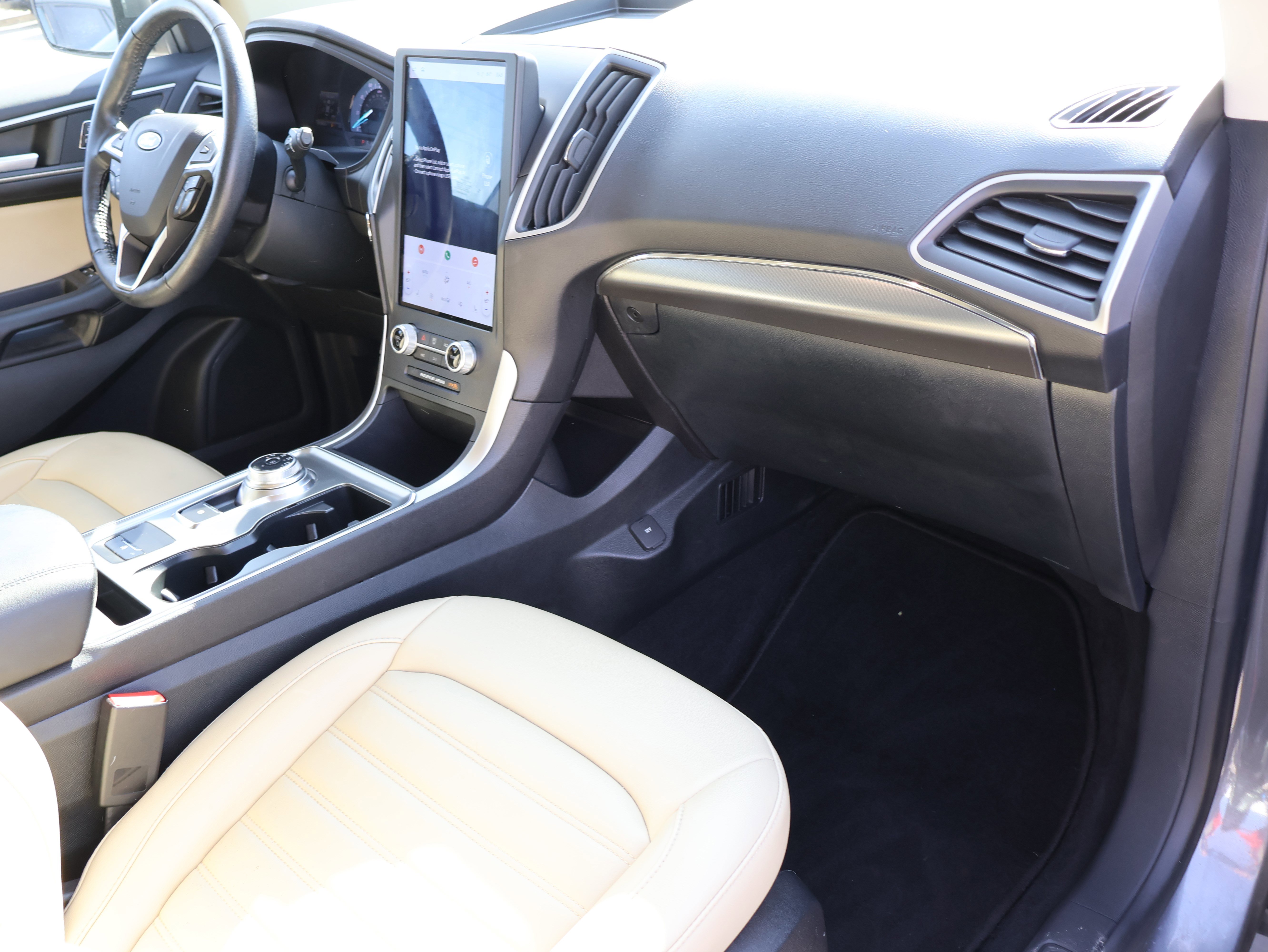 Used 2022 Ford Edge SEL image 10