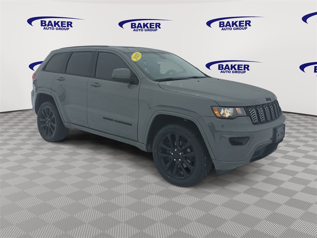 Used 2020 Jeep Grand Cherokee Altitude image 3