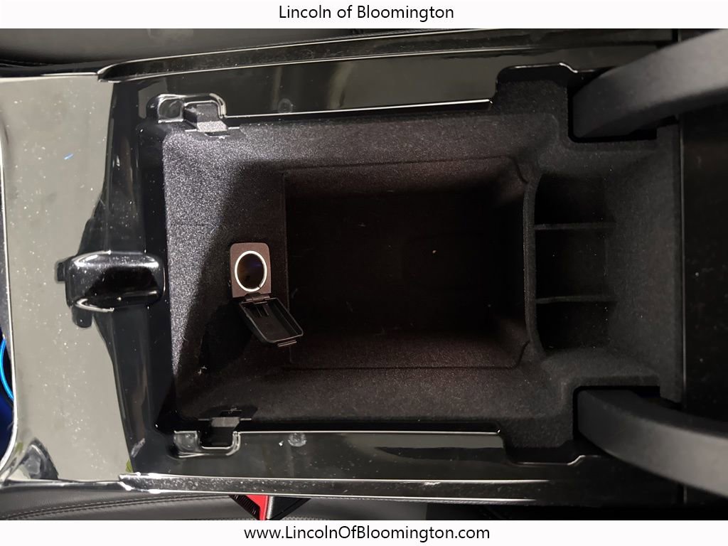 Used 2022 Lincoln Nautilus Reserve image 49