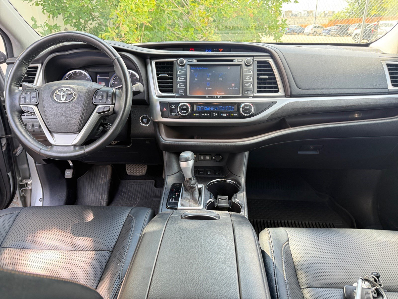 Used 2018 Toyota Highlander Limited Platinum AWD/4WD image 19