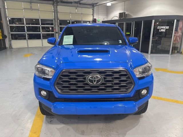 Used 2021 Toyota Tacoma TRD Sport w/ Technology Package image 2