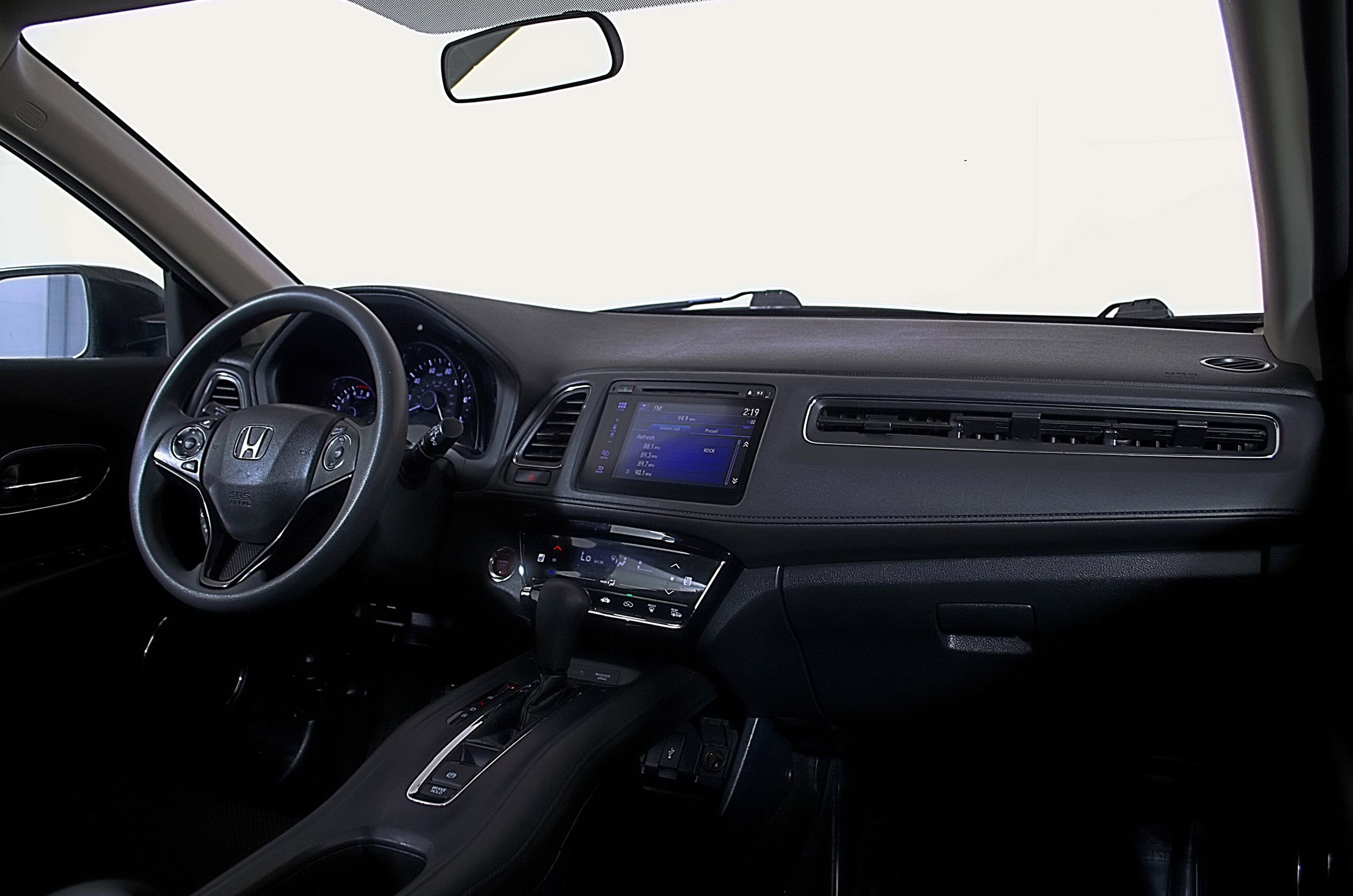 Used 2018 Honda HR-V EX image 14