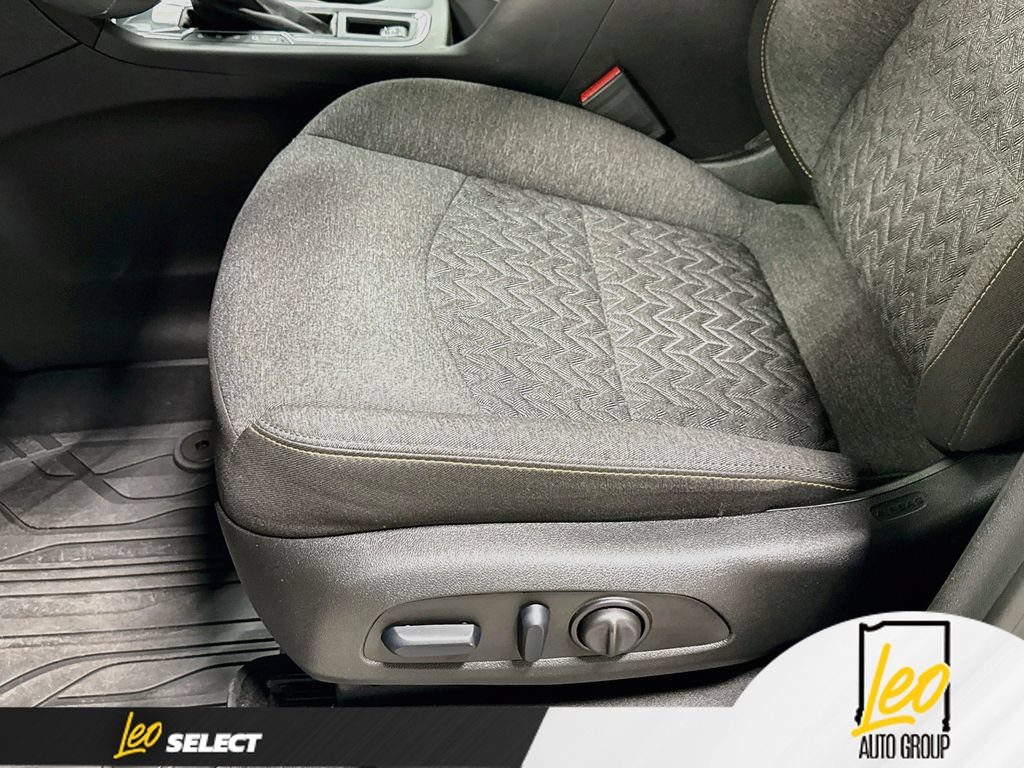 Used 2024 Chevrolet Equinox LT w/ LPO, Floor Liner Package FWD image 21