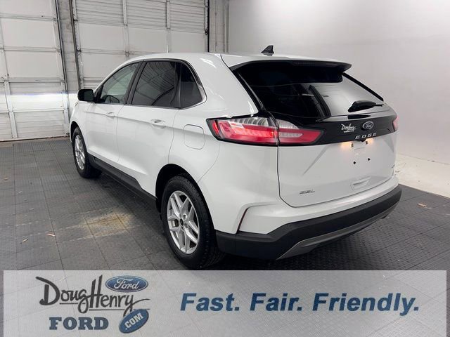 Used 2024 Ford Edge SEL image 5