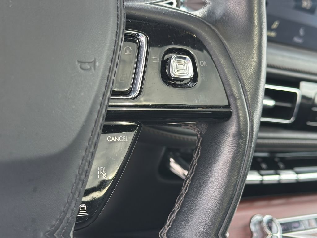Used 2023 Lincoln Aviator Reserve w/ Equipment Group 201A image 24