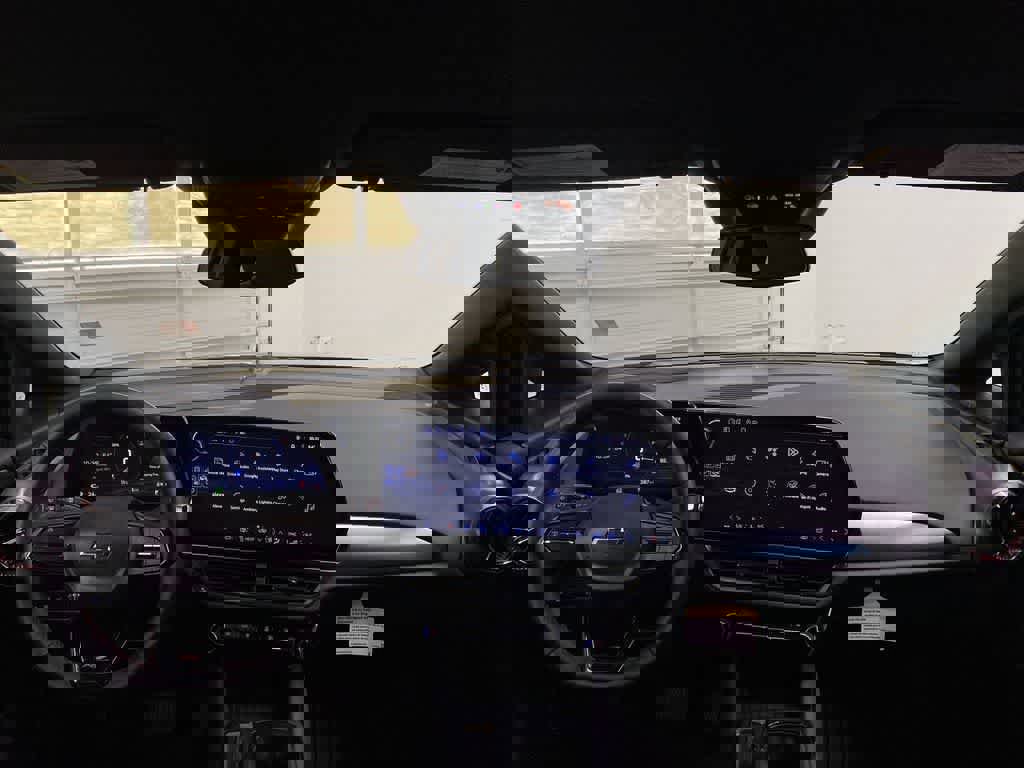 Used 2024 Chevrolet Equinox EV RS image 14