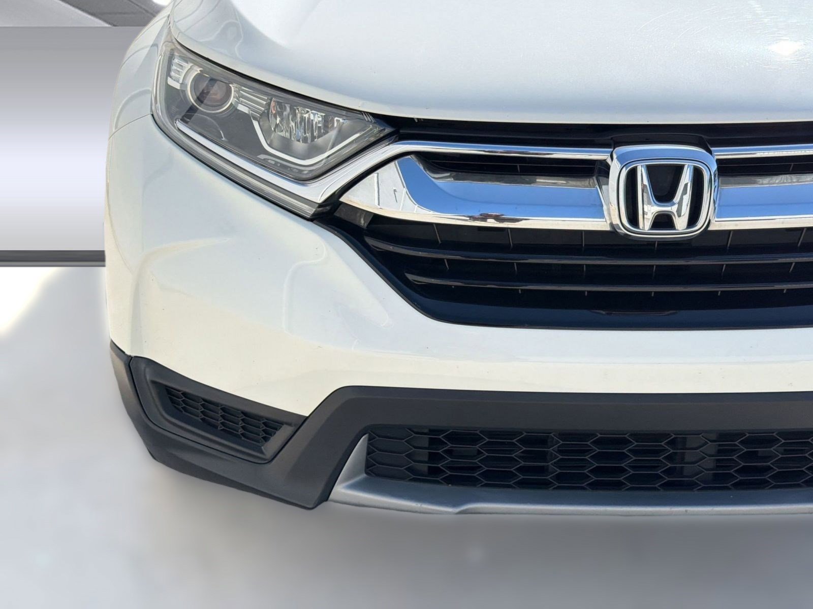 Used 2017 Honda CR-V LX image 11