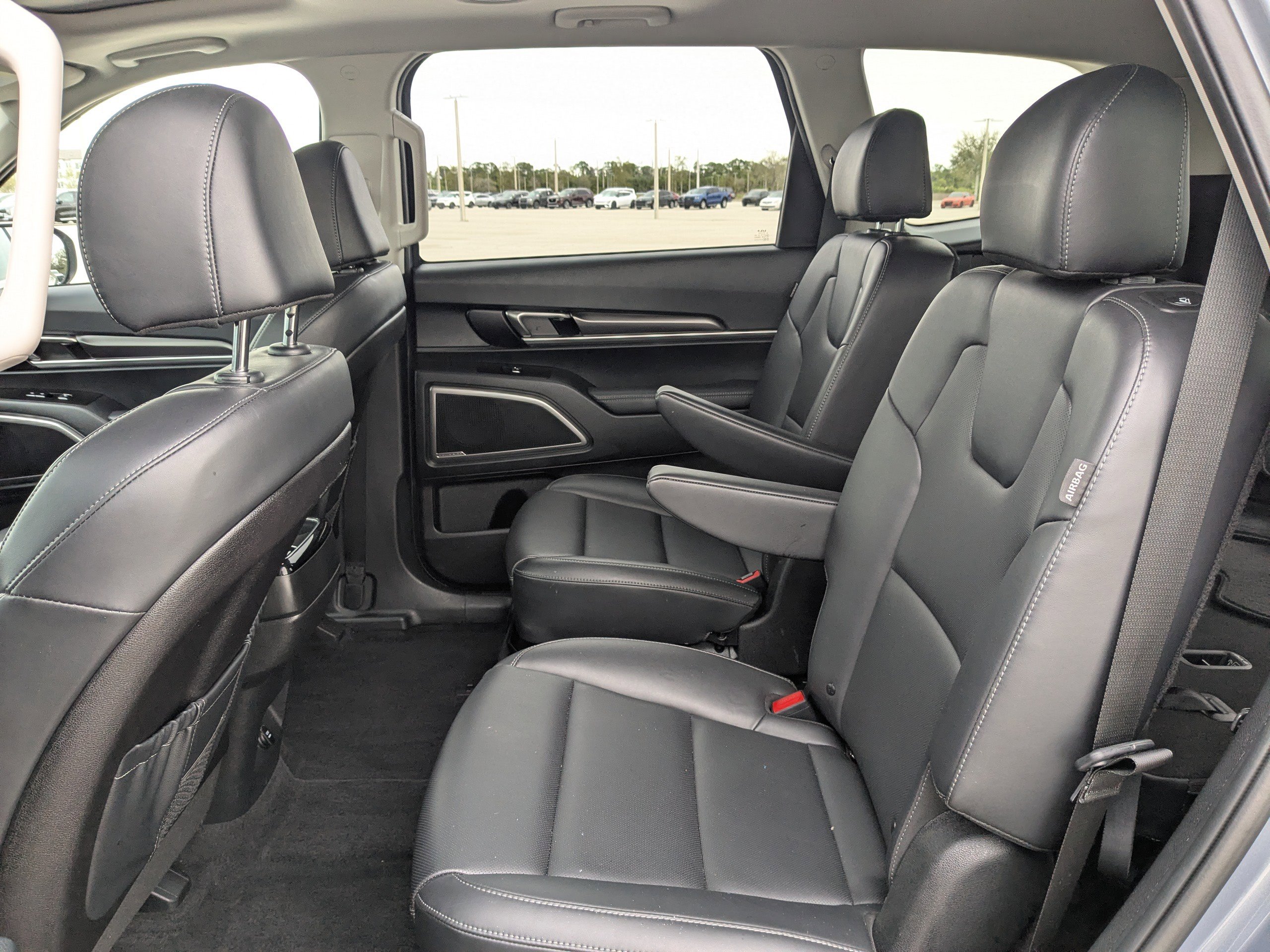 Used 2025 Kia Telluride S image 17