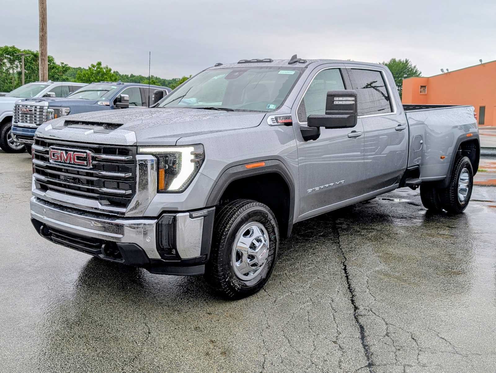 New 2026 GMC Sierra 3500 SLE w/ Preferred Package AWD/4WD image 1