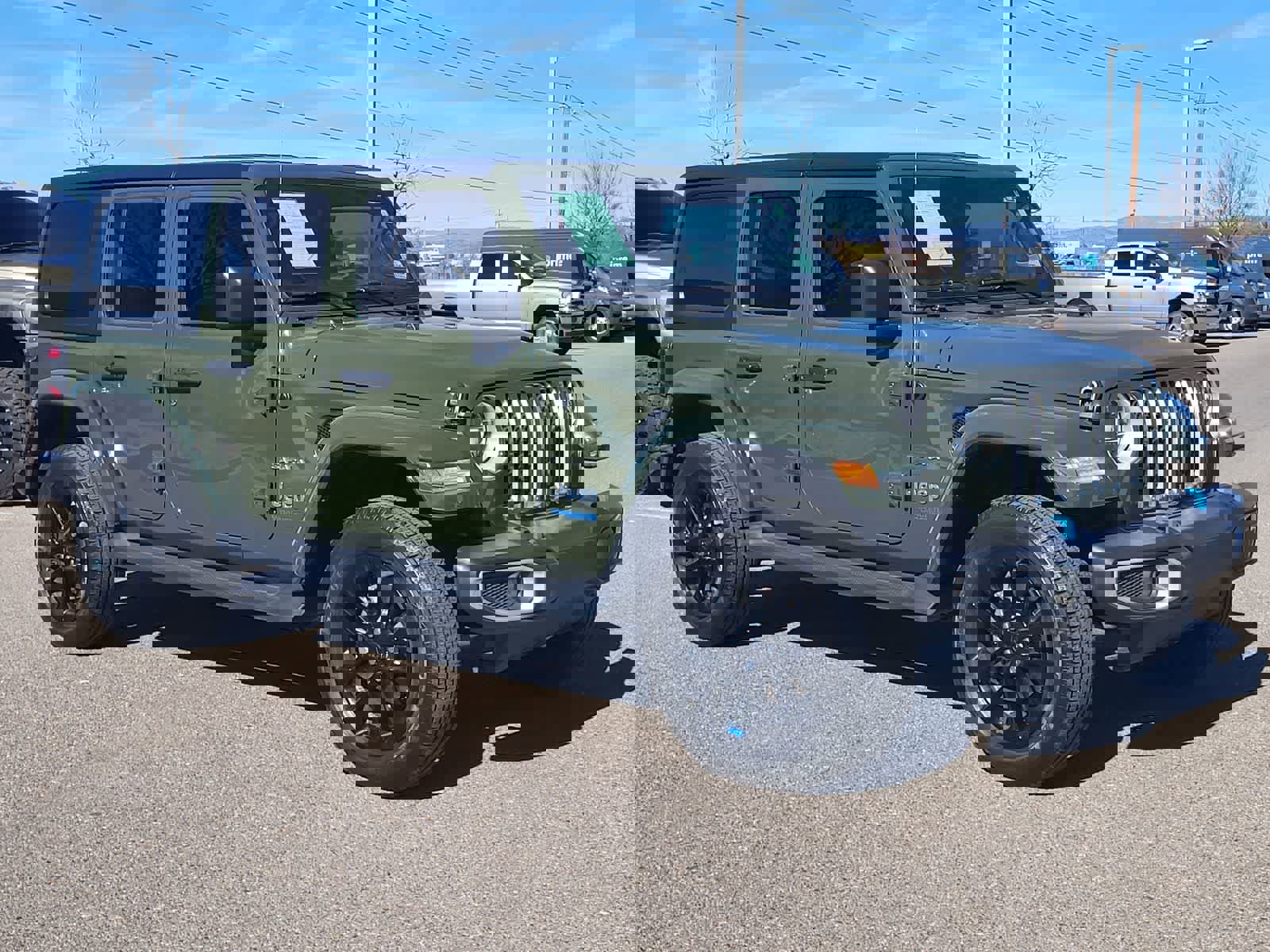 Used 2022 Jeep Wrangler Unlimited Sahara w/ Cold Weather Group image 3