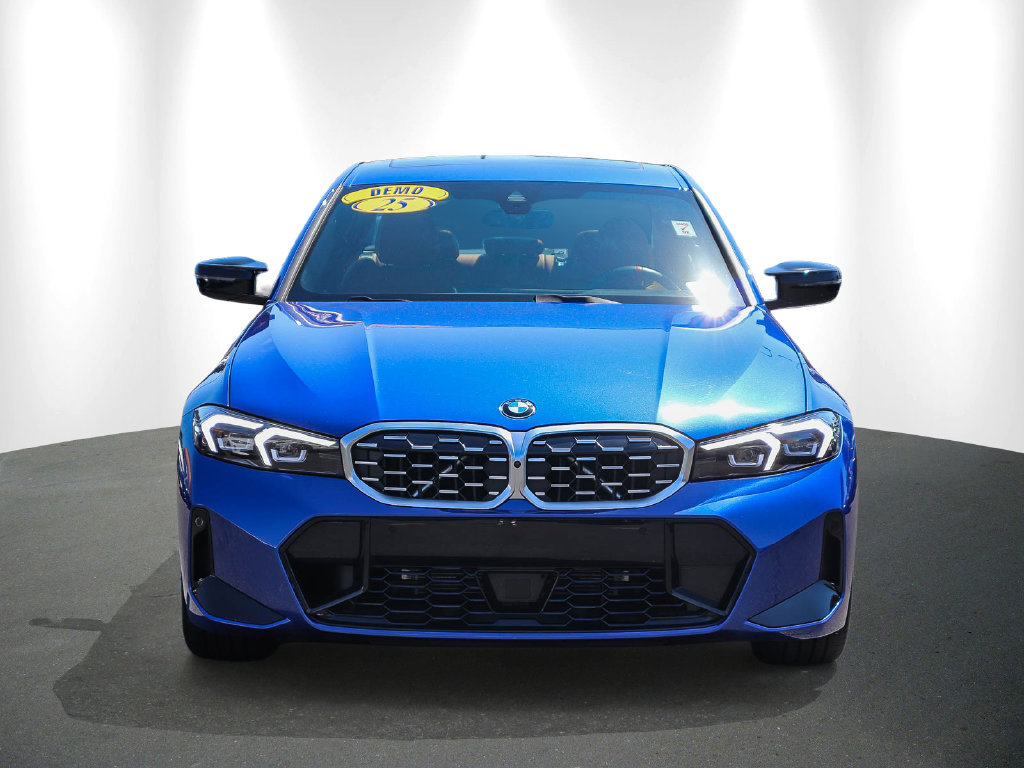 Used 2025 BMW M340i w/ Premium Package RWD image 2