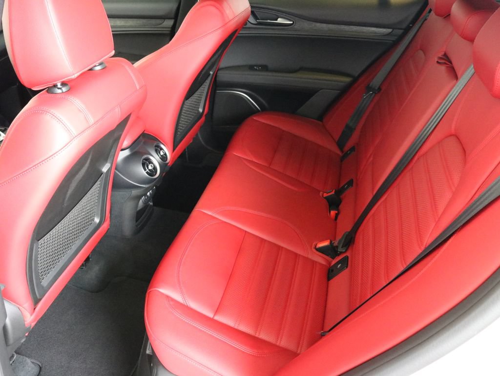 Used 2023 Alfa Romeo Stelvio Sprint AWD/4WD image 33