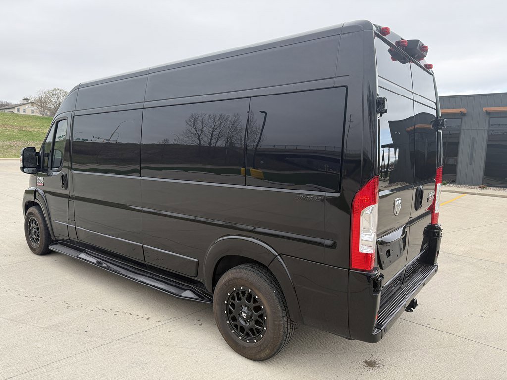 Used 2021 RAM ProMaster 2500 w/ Premium Appearance Group FWD image 7