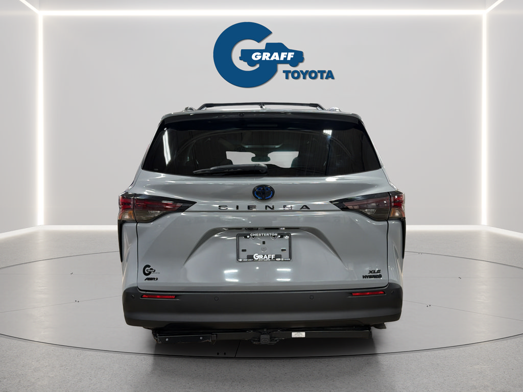 Used 2023 Toyota Sienna XLE Woodland Edition AWD/4WD image 6