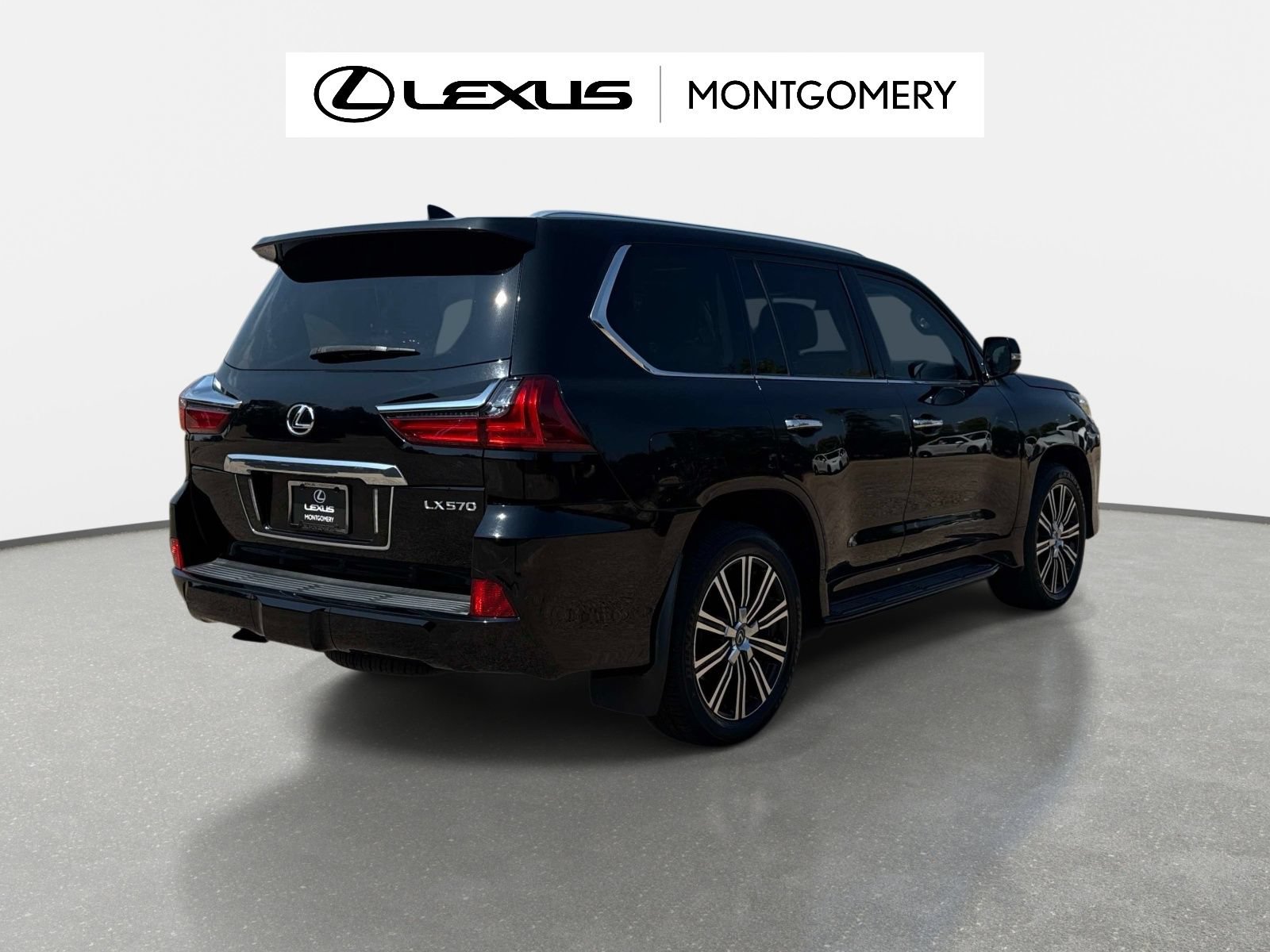 Used 2020 Lexus LX 570 4WD w/ 3rd Row & Luxury Pkg image 3