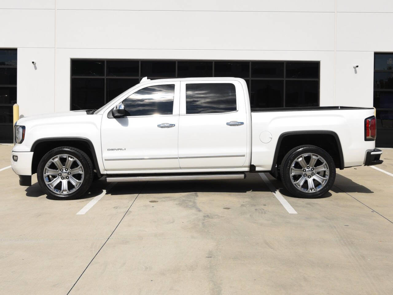 Used 2018 GMC Sierra 1500 Denali w/ Denali Ultimate Package AWD/4WD image 7