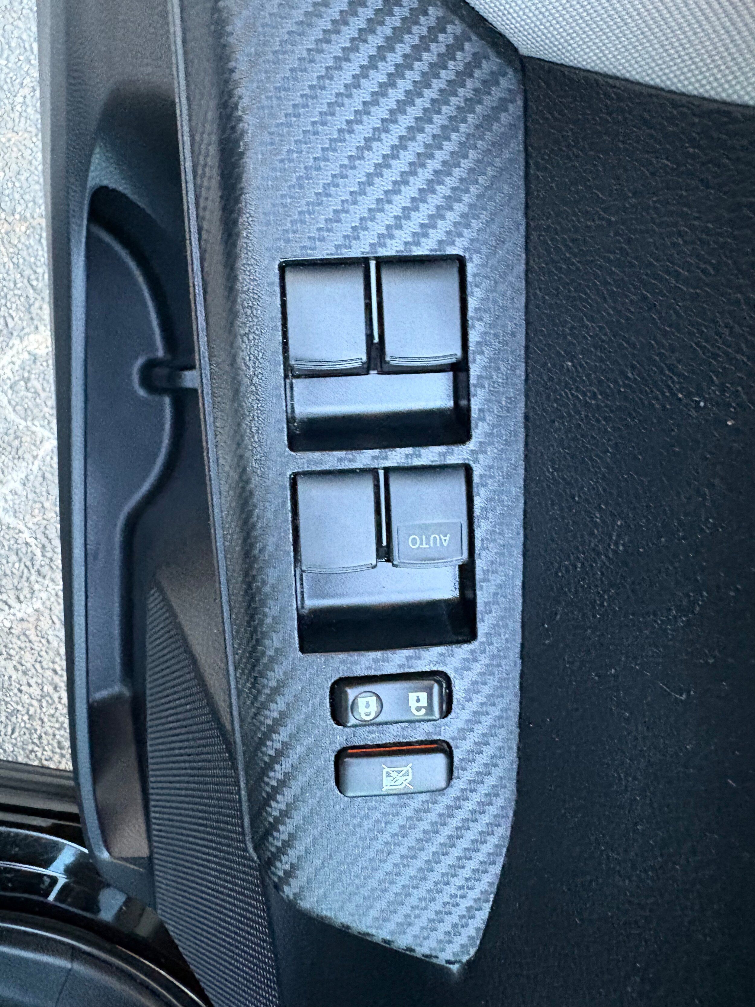 Used 2013 Toyota RAV4 XLE AWD/4WD image 33