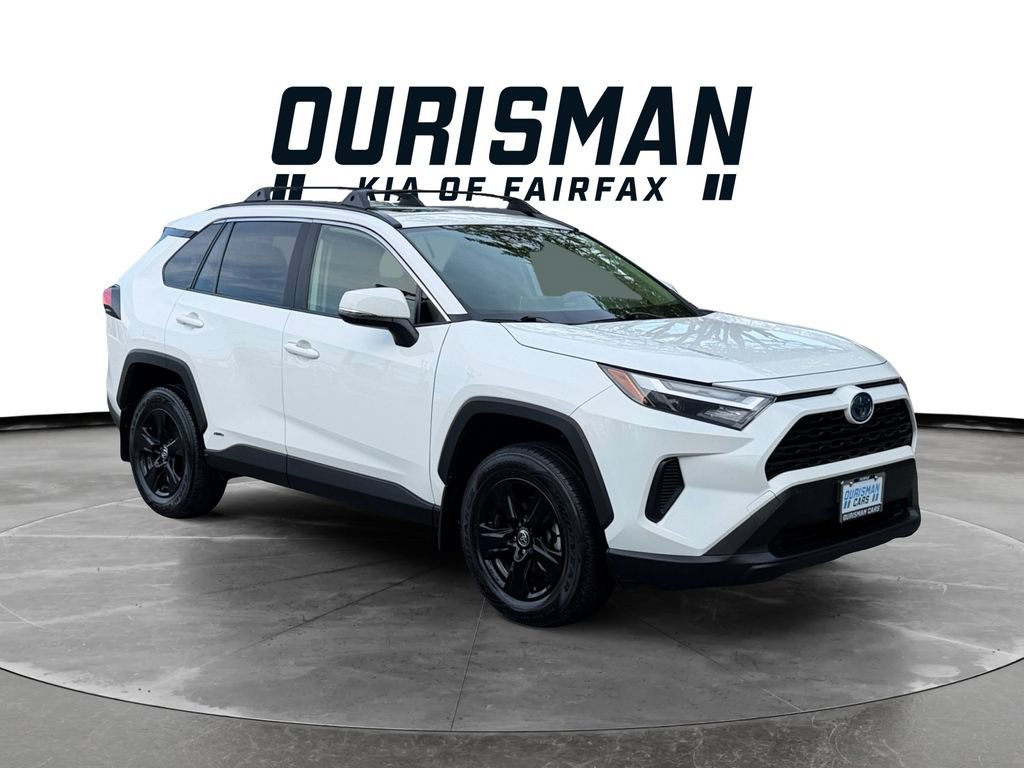 Used 2024 Toyota RAV4 XLE w/ Convenience Package AWD/4WD image 1