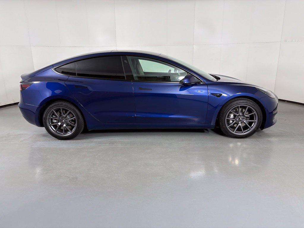Used 2022 Tesla Model 3 RWD image 9