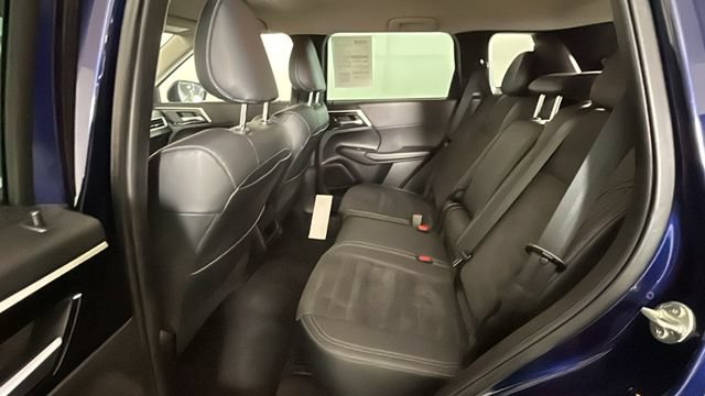 Used 2023 Mitsubishi Outlander SE FWD image 26
