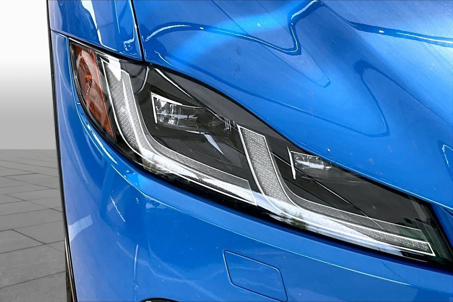 Used 2023 Jaguar F-PACE SVR AWD/4WD image 27
