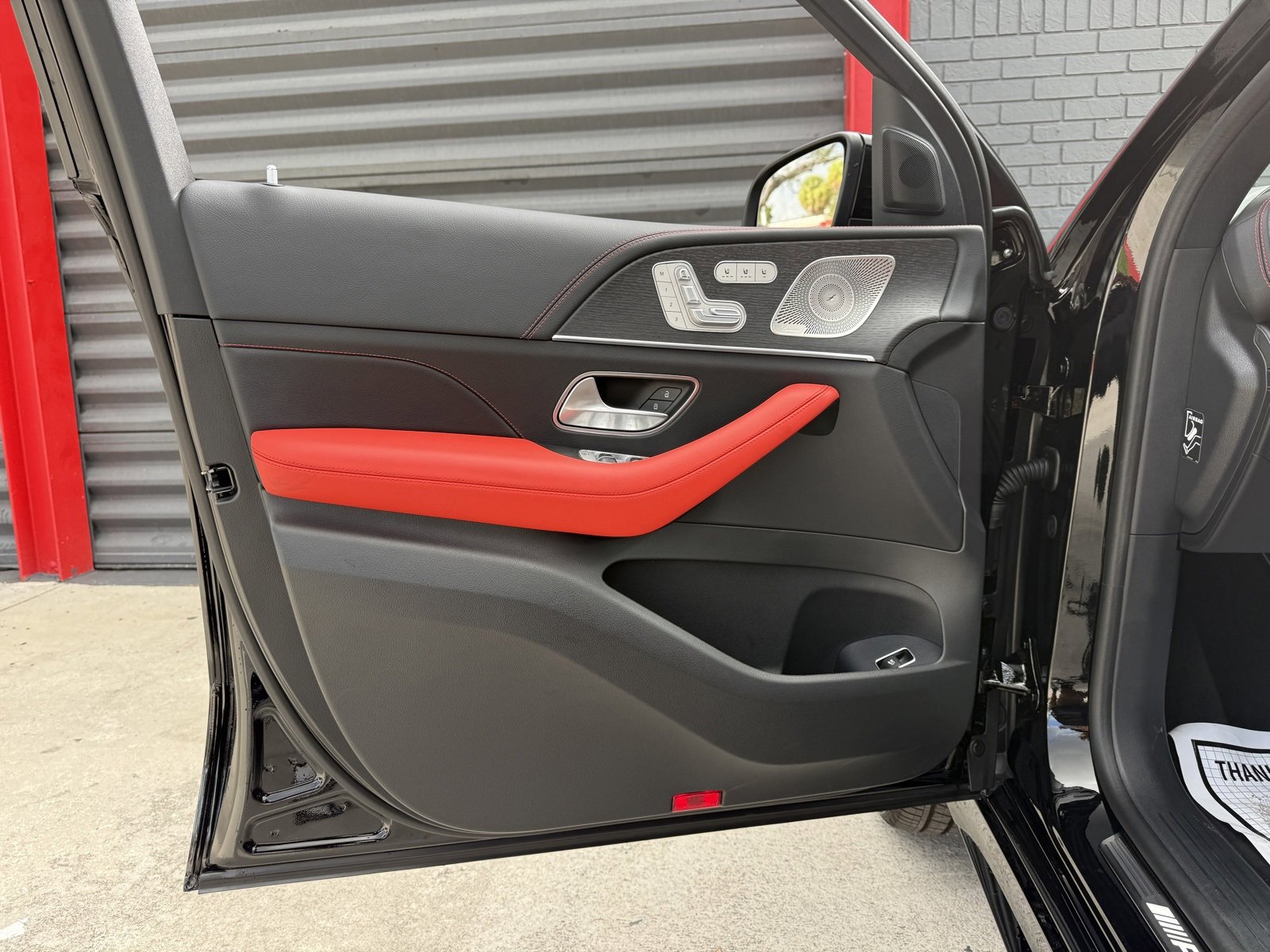 Used 2025 Mercedes-Benz GLE 53 AMG 4MATIC Coupe w/ Driver Assistance Package image 12