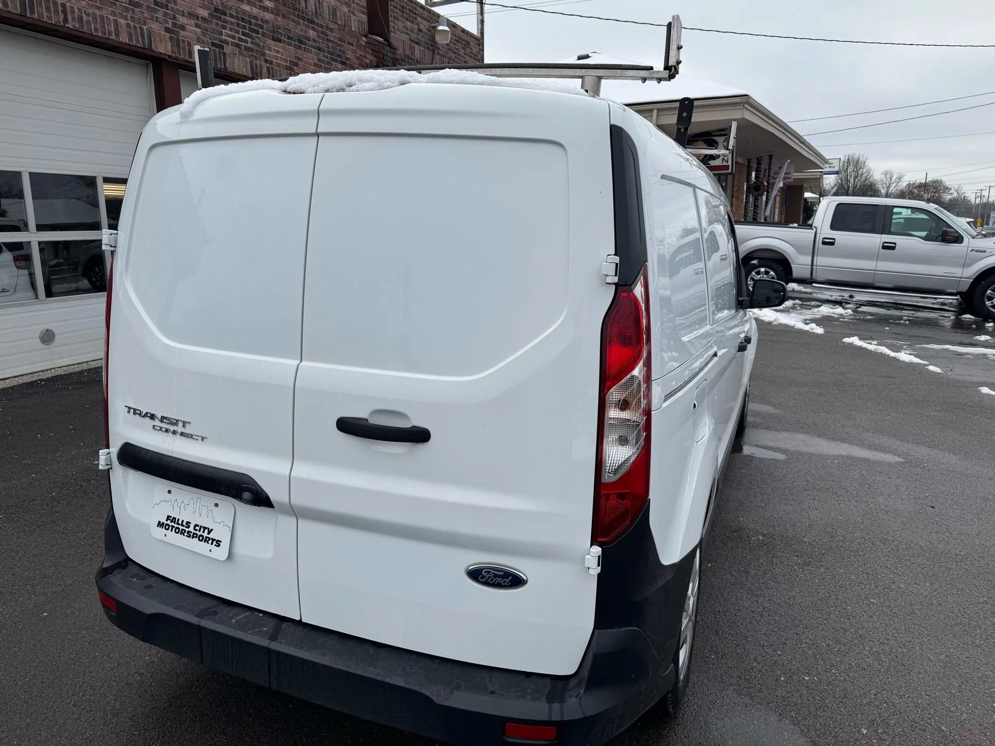 Used 2020 Ford Transit Connect XL image 12