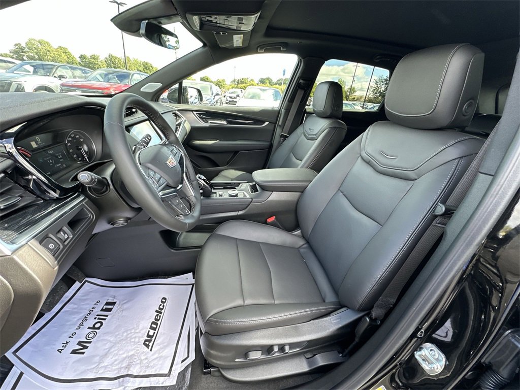 New 2025 Cadillac XT5 Premium Luxury image 11