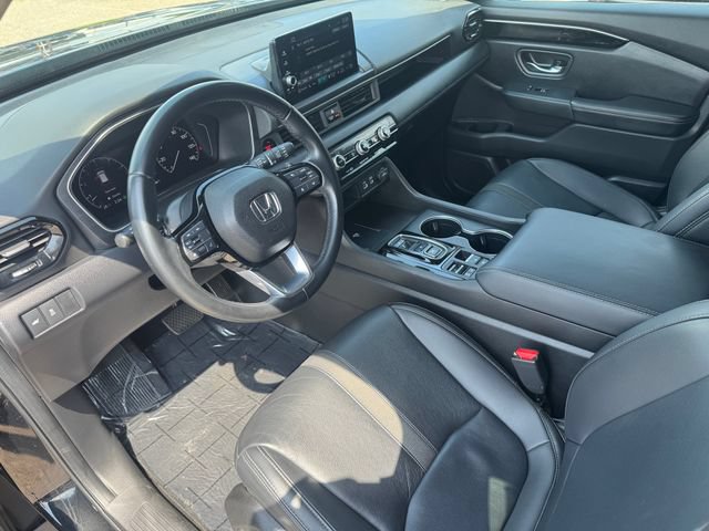 Used 2023 Honda Pilot Touring image 8