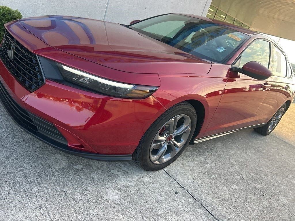 Used 2024 Honda Accord EX image 4