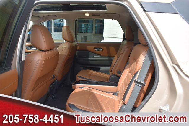 Used 2024 Nissan Pathfinder Platinum FWD image 25