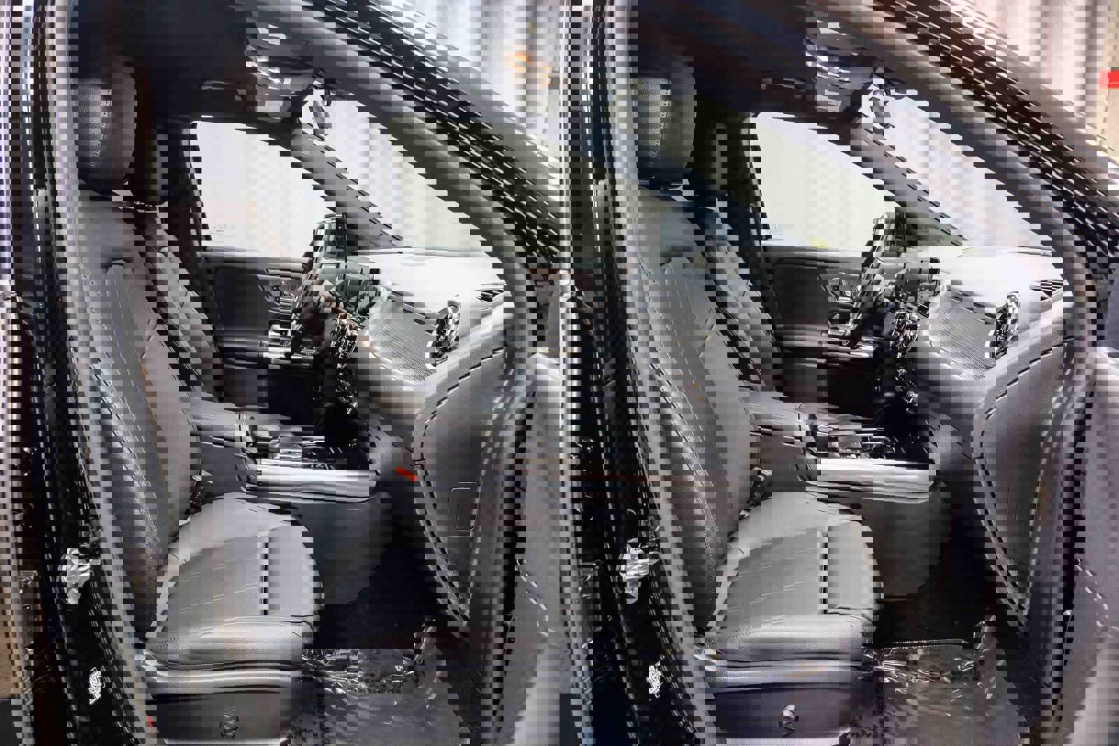 Certified 2023 Mercedes-Benz GLA 250 image 10