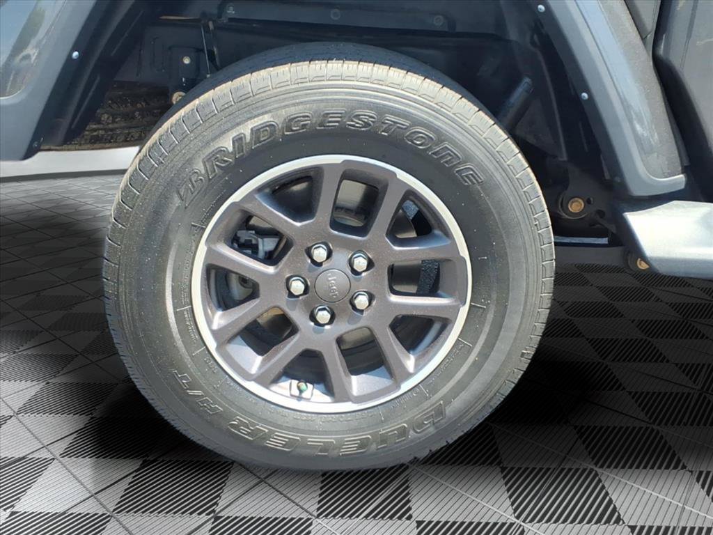 Certified 2022 Jeep Gladiator Overland AWD/4WD image 29