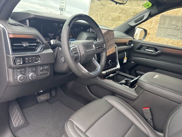 New 2026 GMC Yukon Denali w/ Denali Reserve Package AWD/4WD image 17