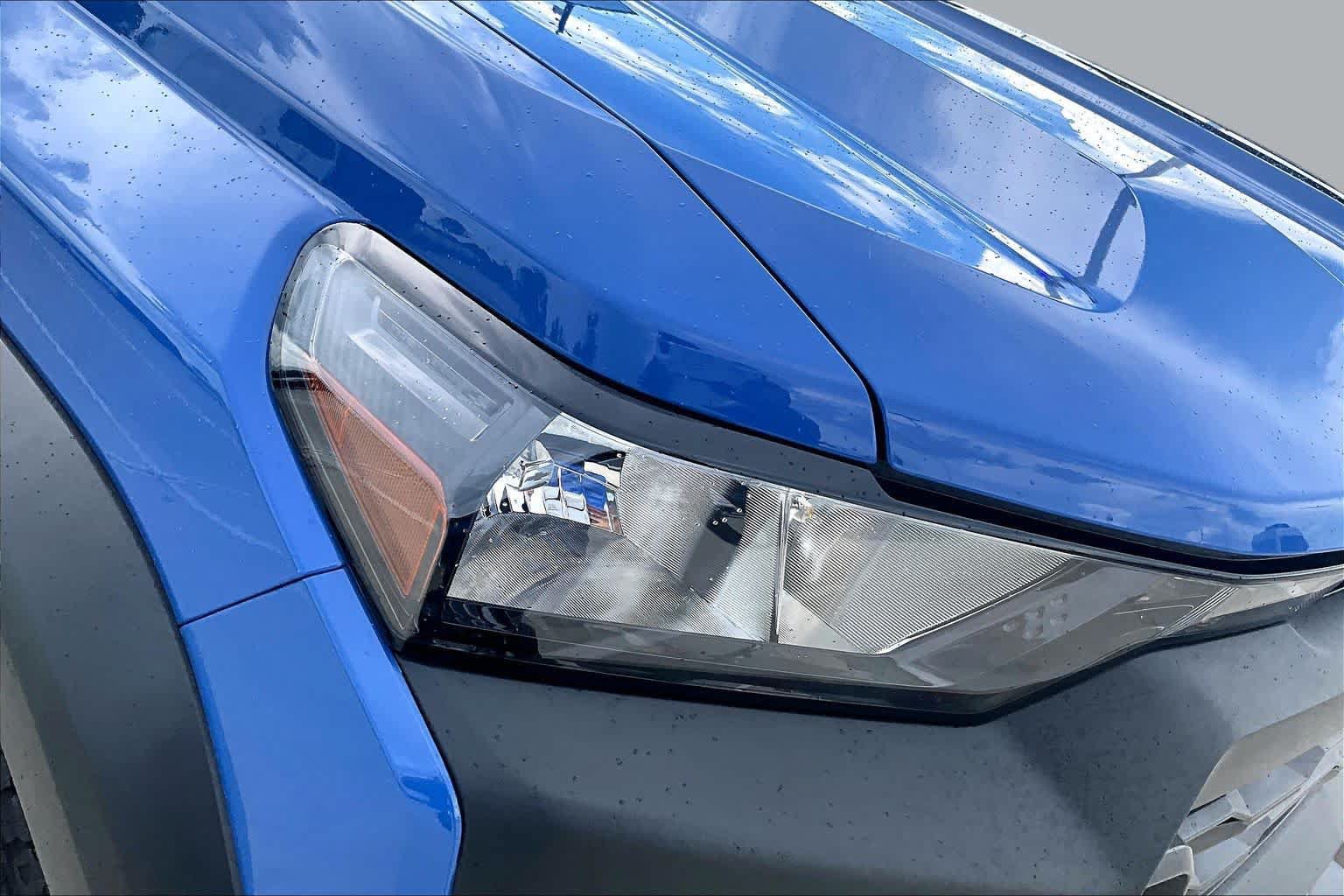 Used 2025 Chevrolet Colorado Trail Boss AWD/4WD image 26