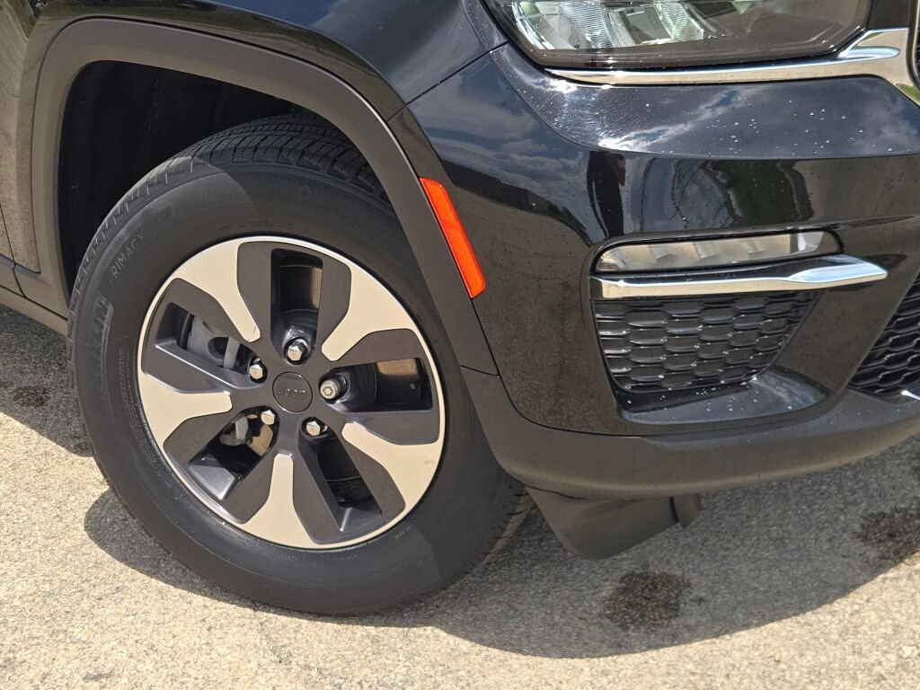 Certified 2022 Jeep Grand Cherokee Limited 4xe AWD/4WD image 5