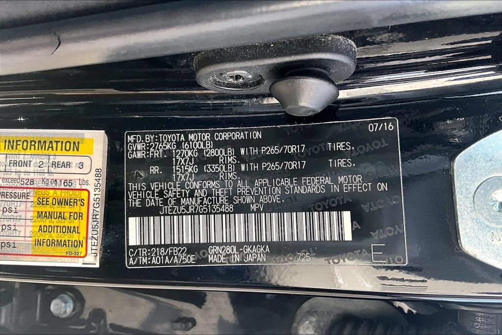 Used 2016 Toyota 4Runner SR5 RWD image 18