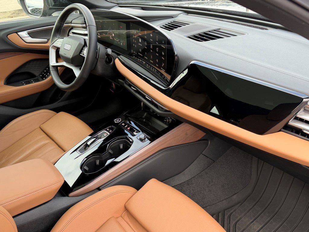 Used 2025 Audi A5 2.0T Premium Plus w/ Premium Plus image 14