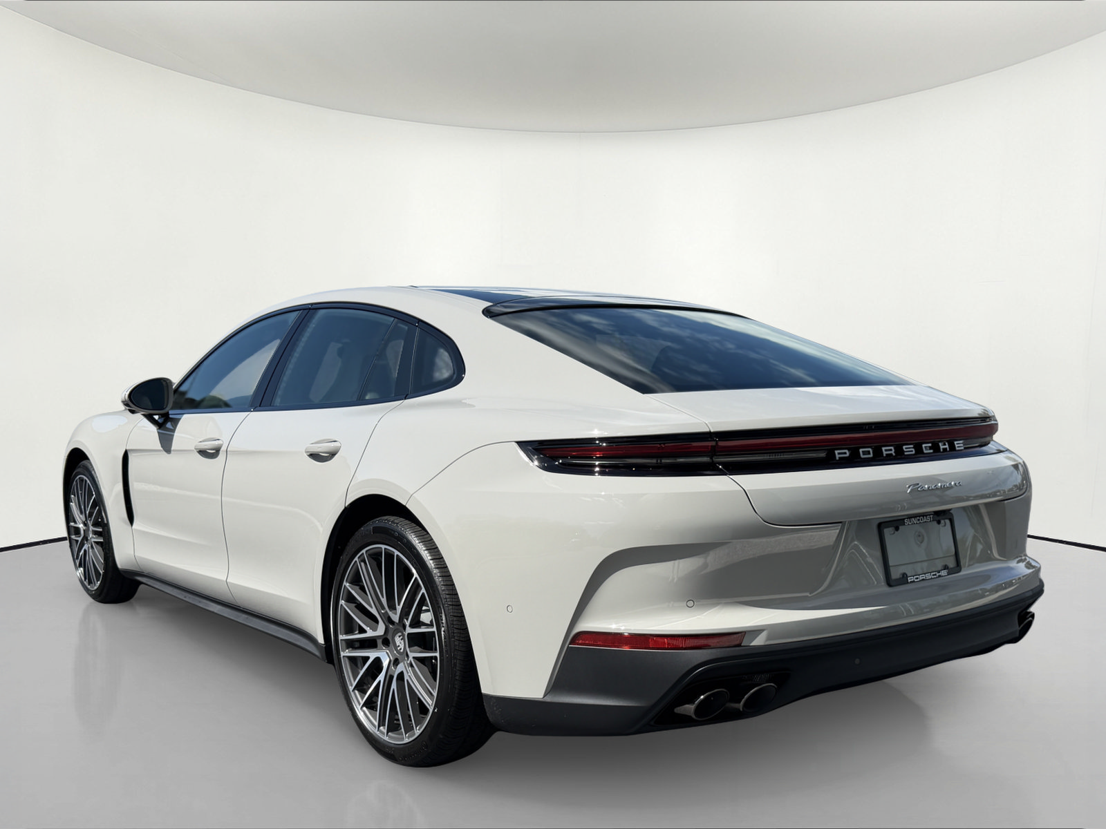 New 2026 Porsche Panamera RWD image 3