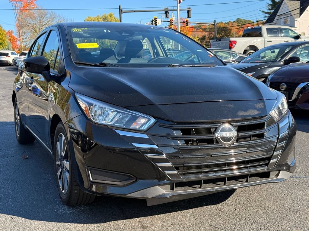 Used 2023 Nissan Versa SV FWD image 12