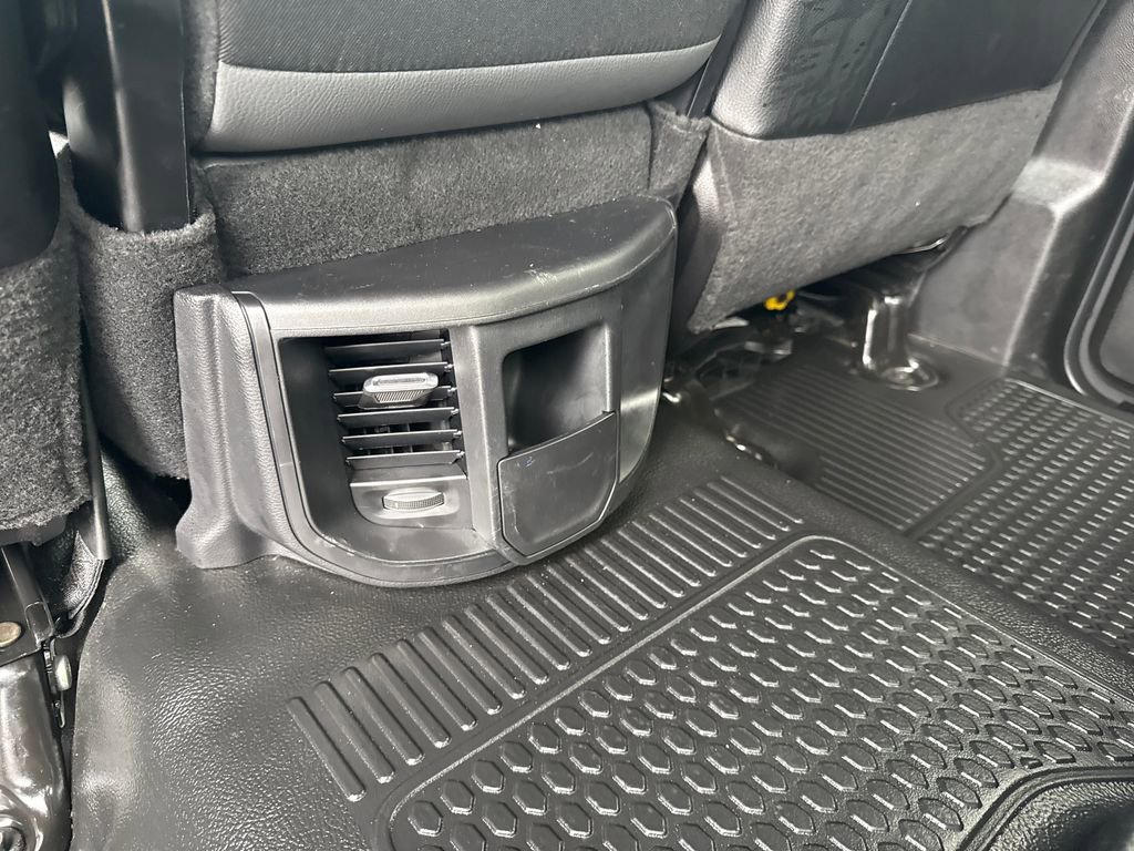 Used 2024 RAM 3500 Tradesman w/ Chrome Appearance Group image 17