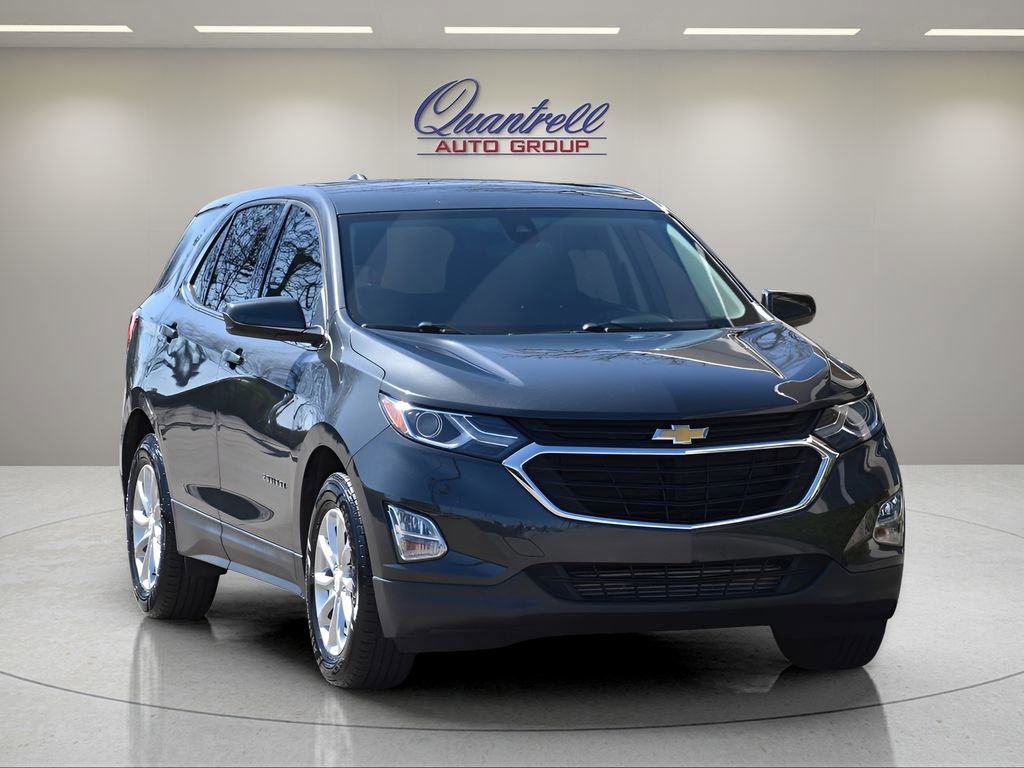 Used 2020 Chevrolet Equinox LT w/ Driver Convenience Package image 2