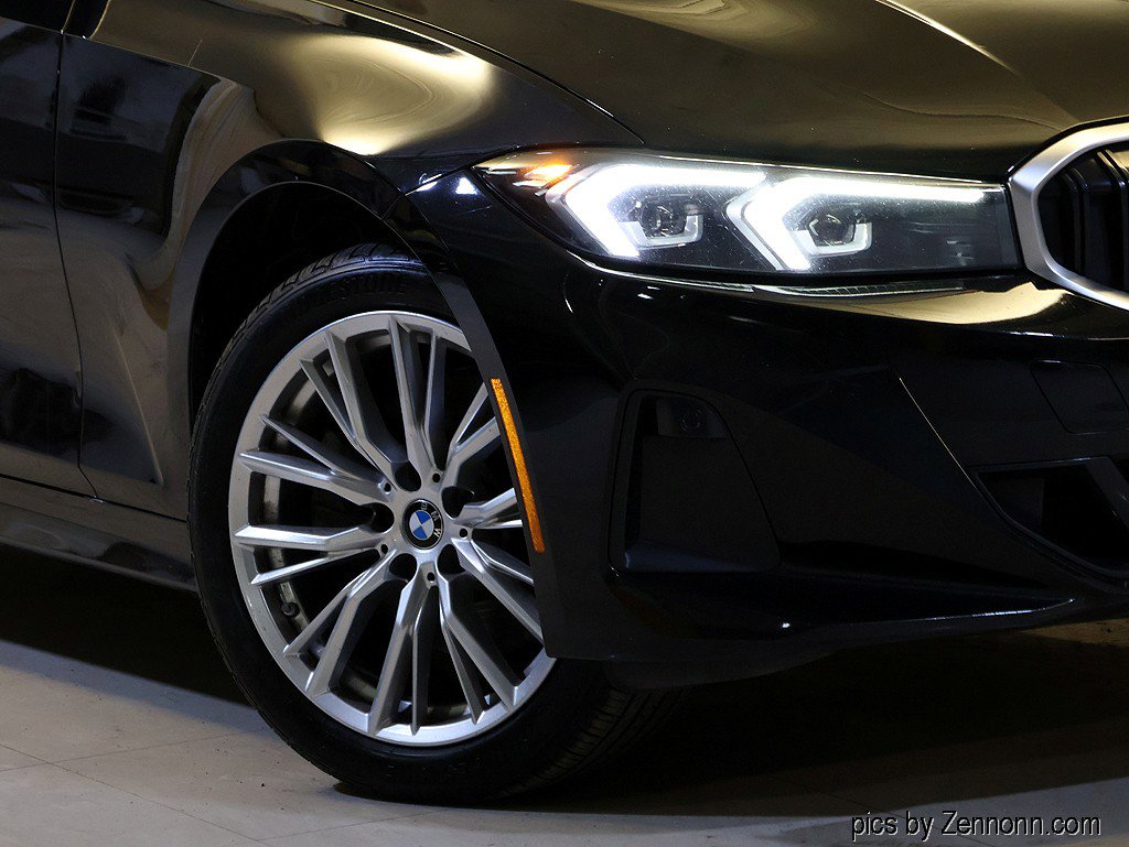 Certified 2023 BMW 330i xDrive Sedan w/ Driving Assistance Package image 3