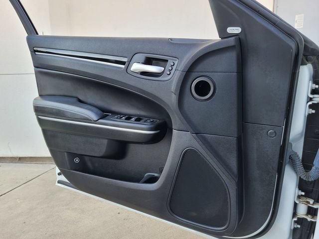 Used 2023 Chrysler 300 S w/ Comfort Group RWD image 25